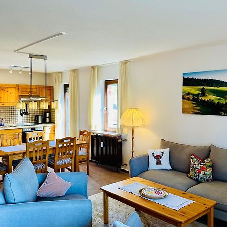 Ferienwohnung Lotti + Hochschwarzwald Card Titisee-Neustadt Zewnętrze zdjęcie